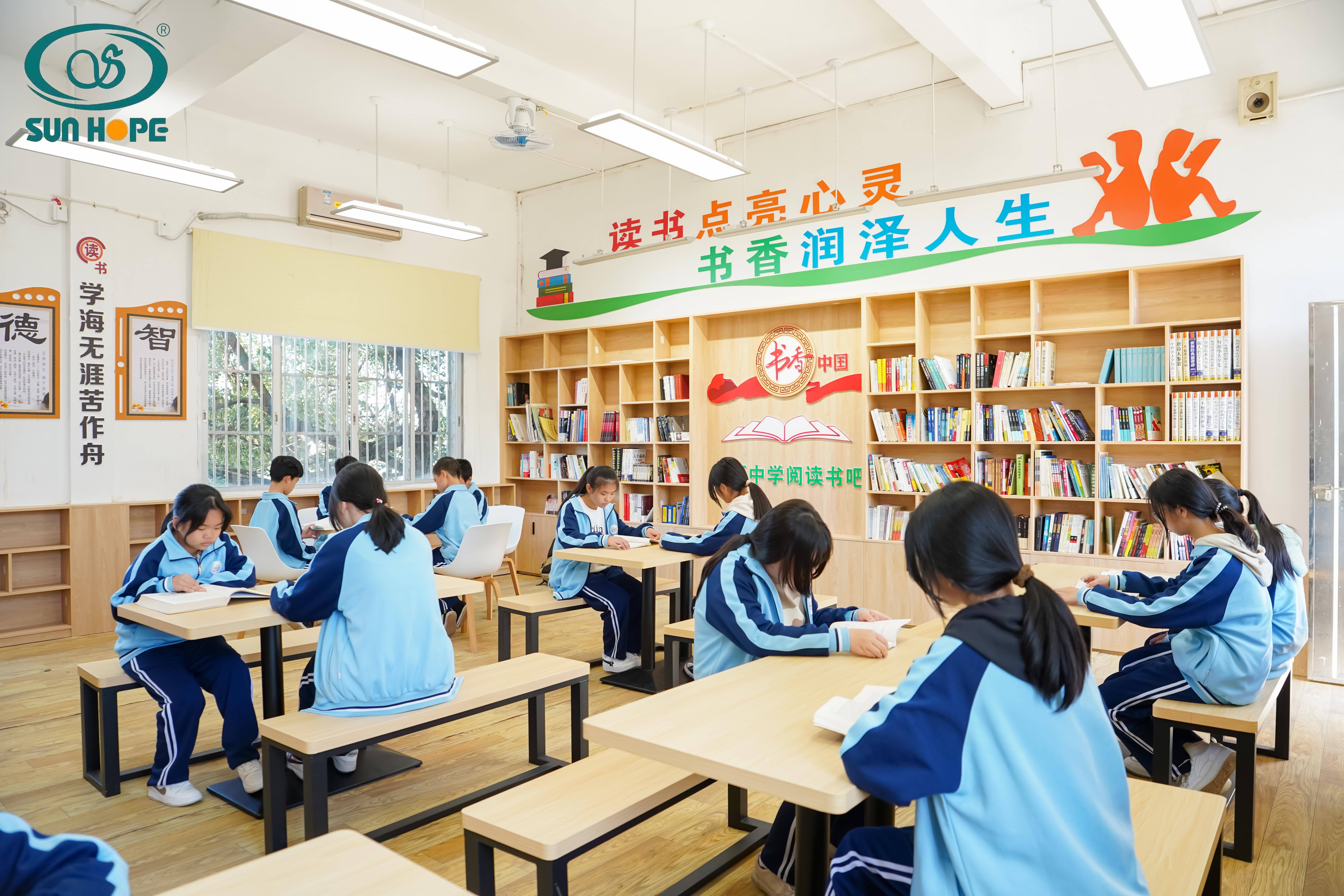 天津高校大学生记者走进mk体育（mksports集团）股份公司公益小学开展“书香悦读，筑梦成长”活动