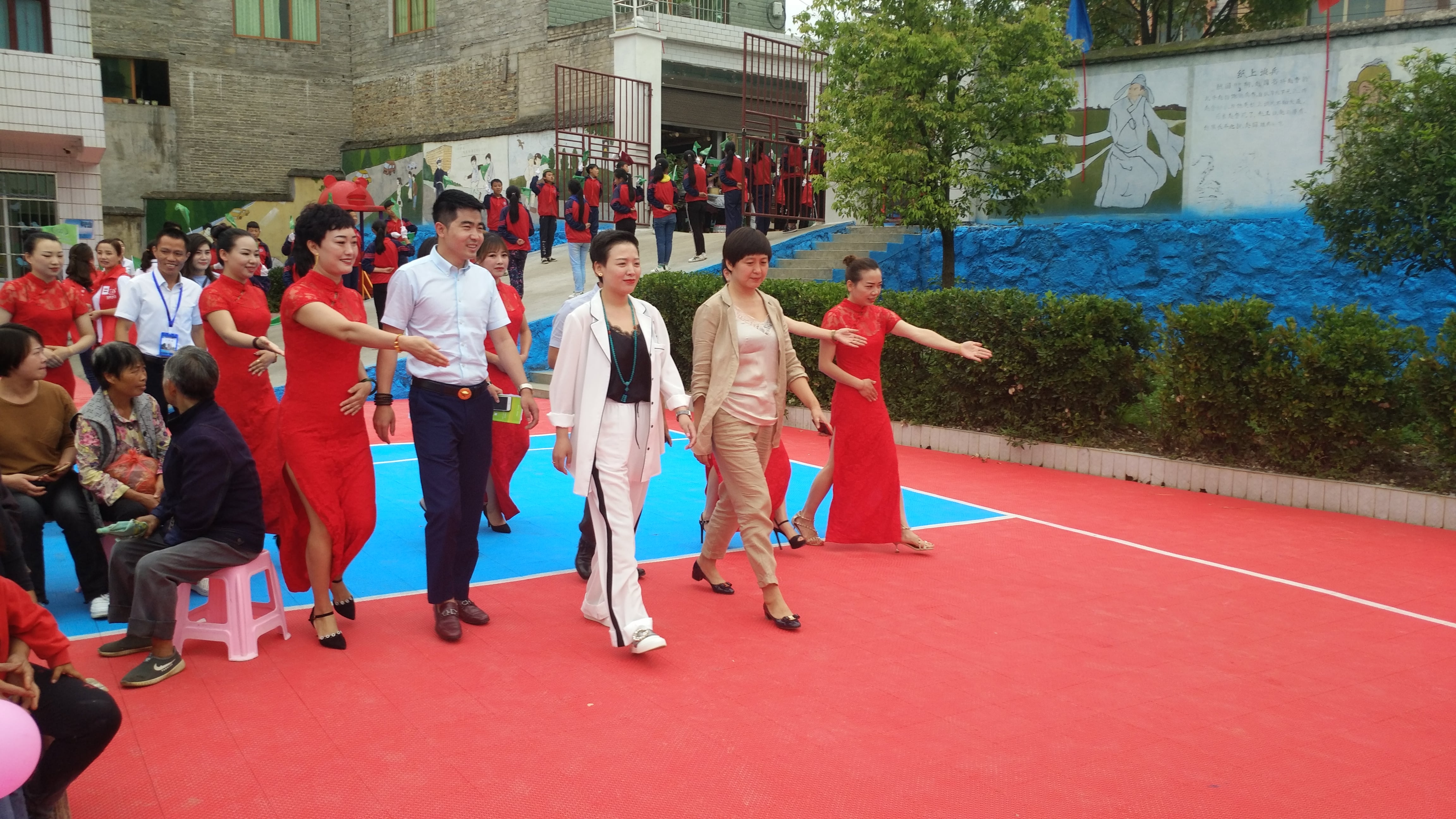 第148所 固阳县新世纪mk体育（mksports集团）股份公司吴彩勤小学