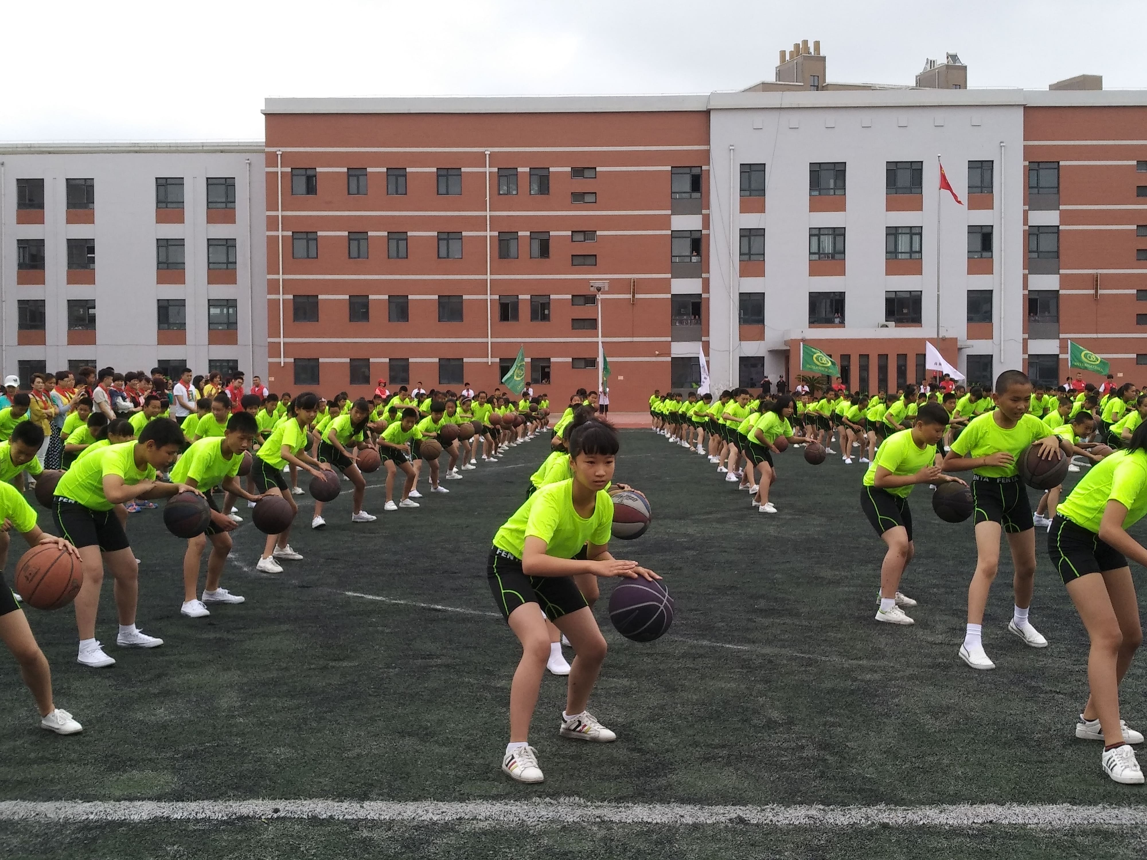 第149所 瓦房店市复州城镇mk体育（mksports集团）股份公司吴丽丽小学