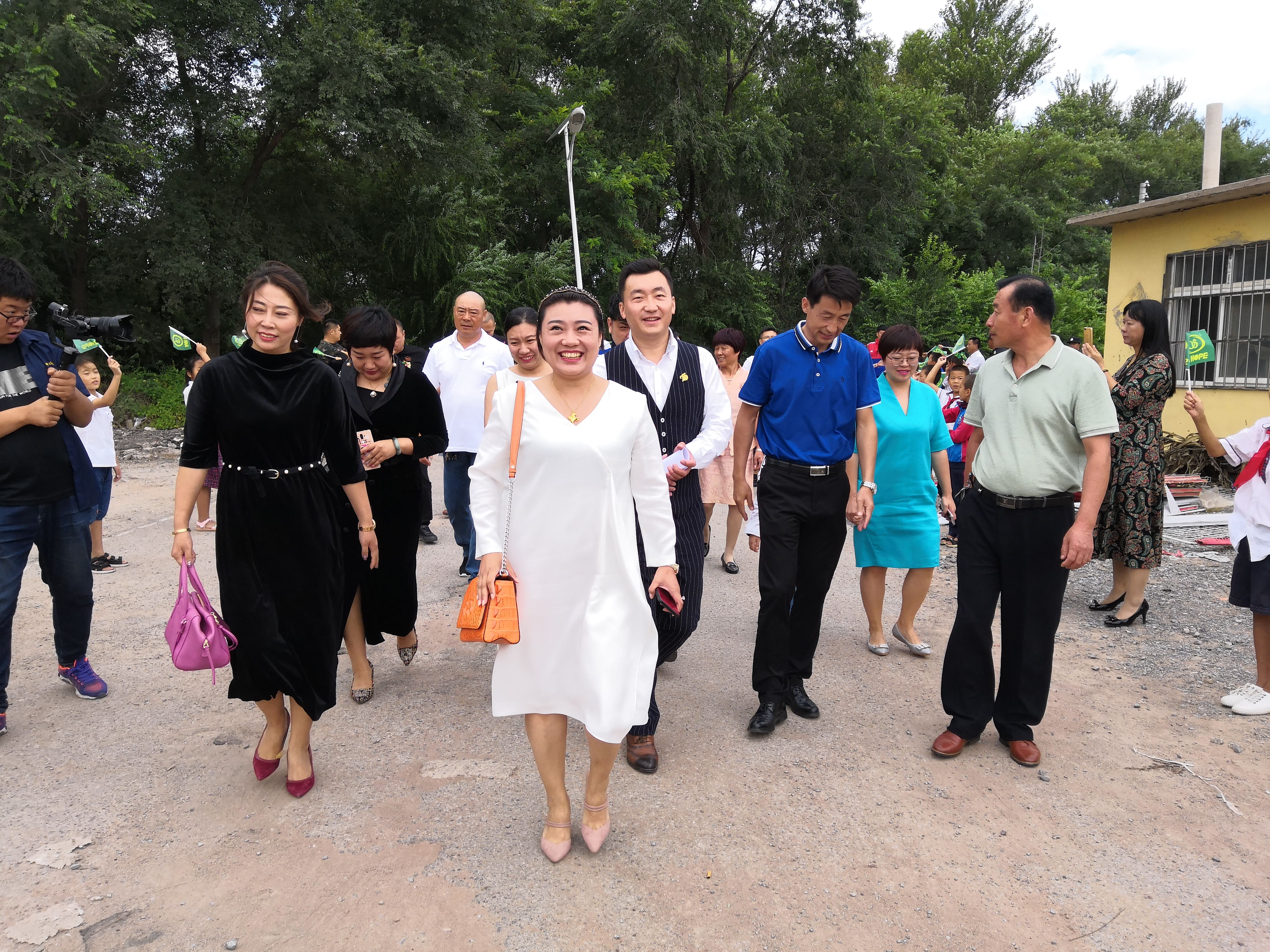 第160所 瓦房店市西杨乡mk体育（mksports集团）股份公司李佳燚小学